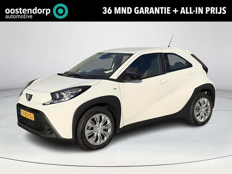 Wit Occasion 2024 Toyota Aygo X Play SUV | € 16.900 (Goede deal) - Afbeelding 1/4