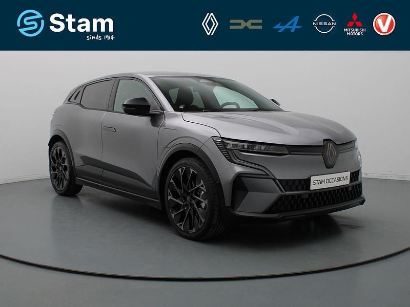 Grijs Nieuw 2025 Renault Megane E-Tech Esprit Alpine Hatchback | € 39.990 (Iets duurder) - Afbeelding 1/4