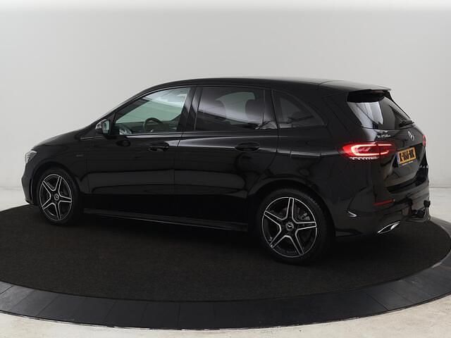 Occasion Mercedes E250 AMG 218 PK (160 kW) 2021 Zwart MPV