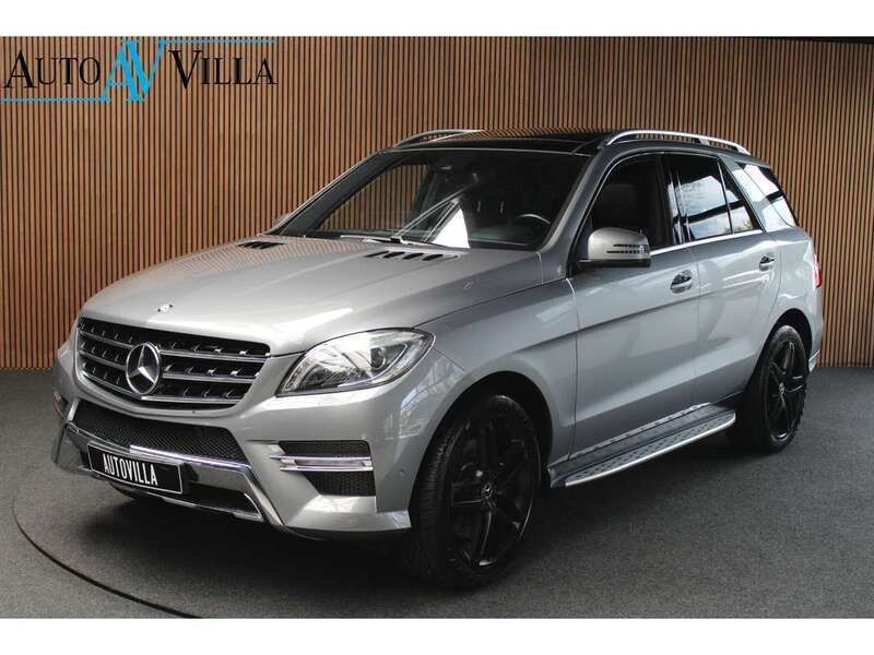 Grijs Gebruikt 2013 Mercedes ML500 AMG SUV | € 24.950 - Afbeelding 1/4