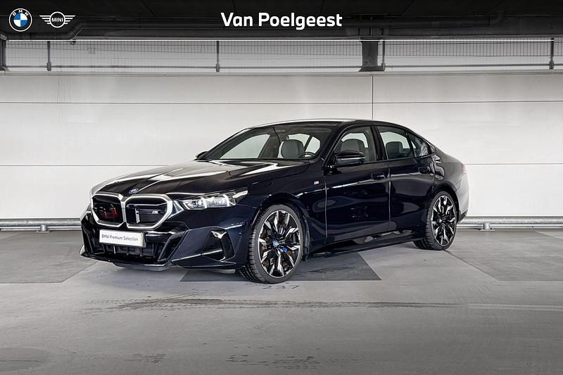 Zwart Occasion 2023 BMW i5 Comfort Edition Sedan | € 67.500 (Goede deal) - Afbeelding 1/4
