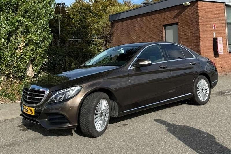 Beige Gebruikt 2014 Mercedes C180 Sedan | € 13.000 (Eerlijke prijs) - Afbeelding 1/4