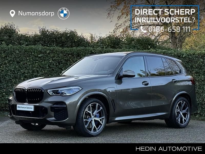 Groen (metallic) Gebruikt 2023 BMW X5 M Sport SUV | € 74.895 (Goede deal) - Afbeelding 1/3