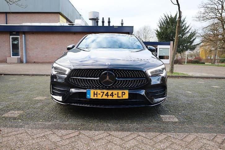 Gebruikt 2020 Mercedes CLA250 Sedan | € 37.000 (Eerlijke prijs) - Afbeelding 1/4
