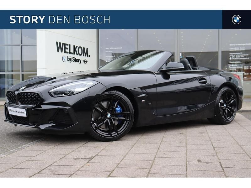 Zwart Occasion 2022 BMW Z4 Comfort Edition Cabriolet | € 48.950 (Eerlijke prijs) - Afbeelding 1/4