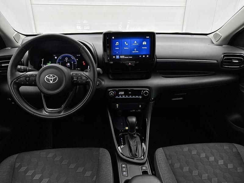 Occasion Toyota Yaris Hybrid 116 PK (85 kW) 2025 Zwart (metallic) Hatchback