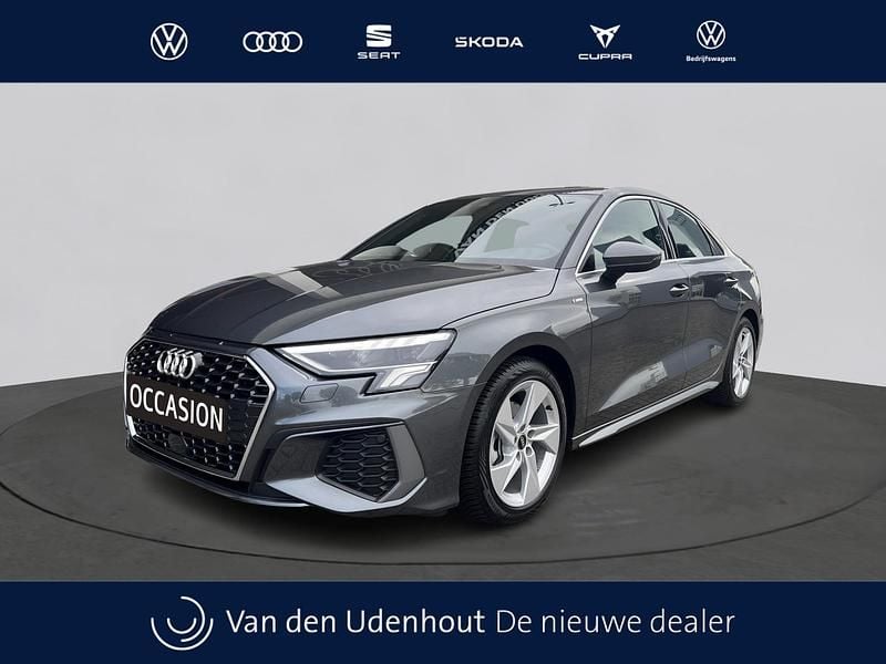 Grijs Gebruikt 2023 Audi A3 S-Line Sedan | € 32.990 (Eerlijke prijs) - Afbeelding 1/4