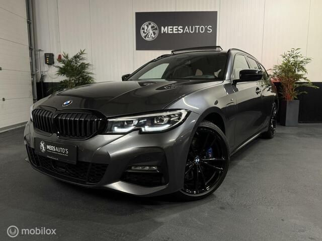 Grijs Gebruikt 2020 BMW 330 Executive Stationwagen | € 33.750 (Duur) - Afbeelding 1/4