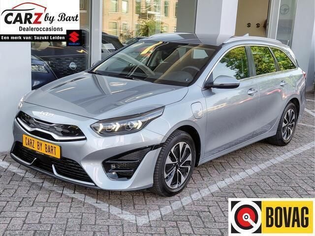 Grijs Gebruikt 2024 Kia Ceed Sportswagon Stationwagen | € 26.445 (Goede deal) - Afbeelding 1/4