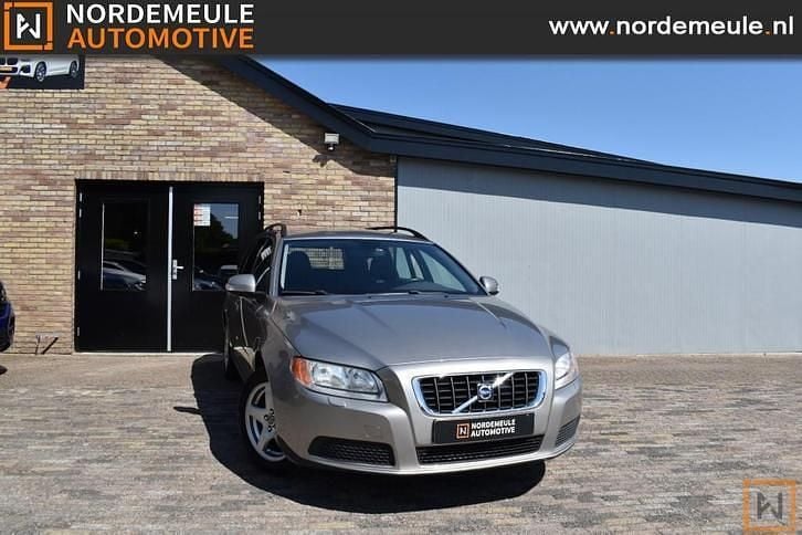 Occasion Volvo V70 Momentum 146 PK (107 kW) 2009 Grijs Stationwagen