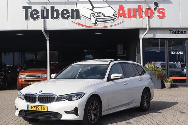 Wit Gebruikt 2020 BMW 320 Executive Stationwagen | € 28.985 (Goede deal) - Afbeelding 1/4