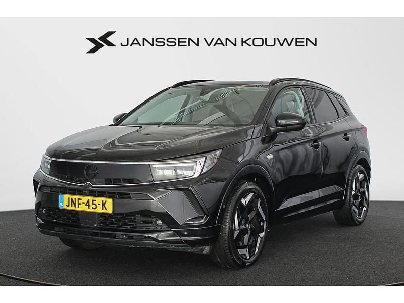 Zwart Occasion 2023 Opel Grandland X GSe SUV | € 30.950 (Duur) - Afbeelding 1/4