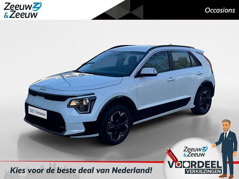 Snow white pearl Gebruikt 2024 Kia e-Niro 4 SUV | € 28.990 (Super prijs) - Afbeelding 1/4
