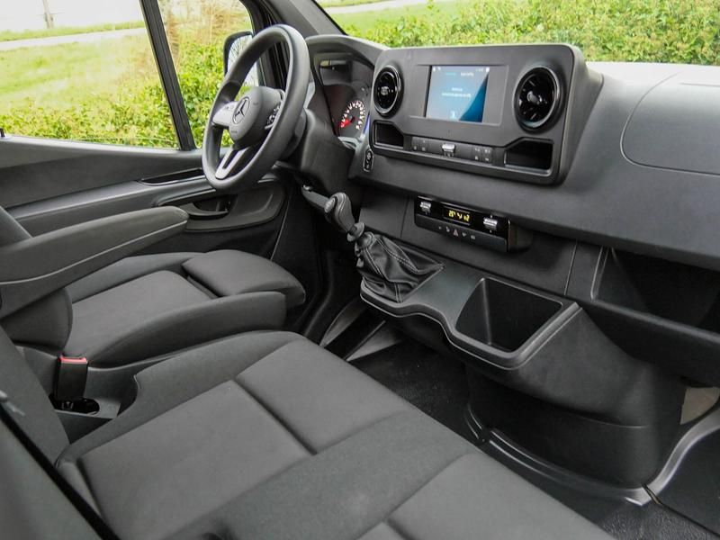 Occasion Mercedes Sprinter 170 PK (125 kW) 2023 Zwart Van