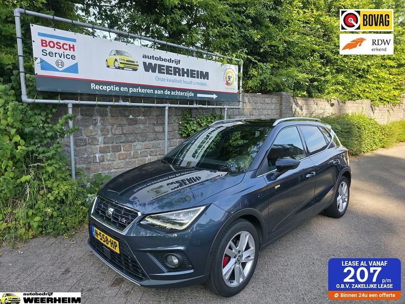Grijs Gebruikt 2019 Seat Arona FR SUV | € 15.450 (Eerlijke prijs) - Afbeelding 1/4