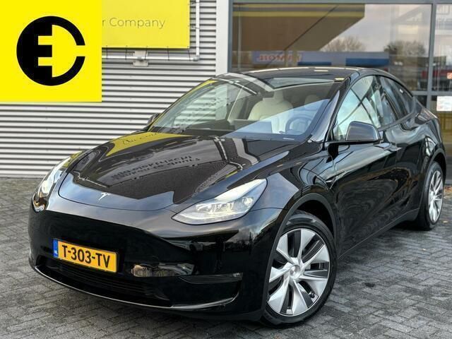 Zwart Gebruikt 2023 Tesla Model Y Long Range SUV | € 39.950 (Goede deal) - Afbeelding 1/4