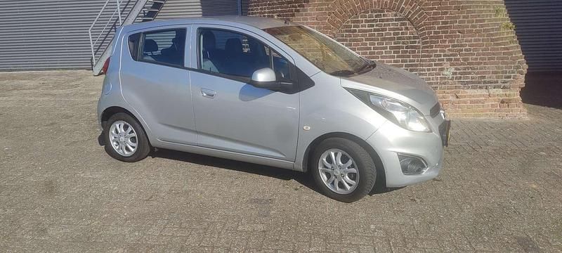 Occasion Chevrolet Spark LS 68 PK (50 kW) 2013 Zilver Hatchback