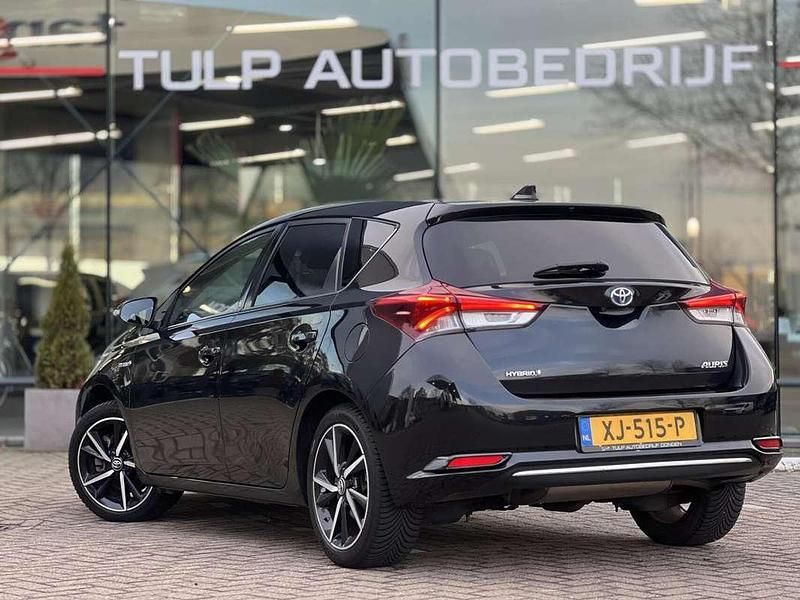 Occasion Toyota Auris Hybrid Executive 99 PK (72 kW) 2018 Zwart Hatchback