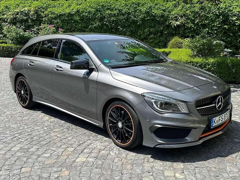 Zilver Gebruikt 2015 Mercedes CLA250 Shooting Brake AMG line Stationwagen | € 27.000 - Afbeelding 1/4