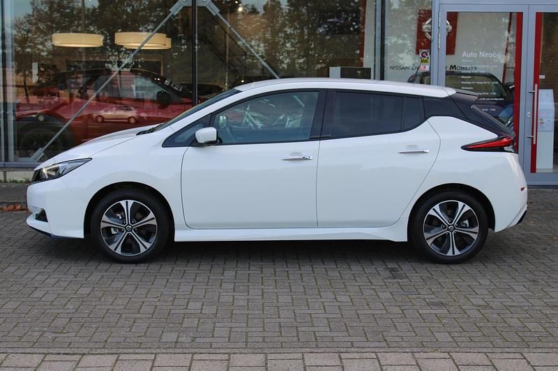 Occasion Nissan Leaf N-Connecta 100 kW (136 PK) 2022 Wit Hatchback