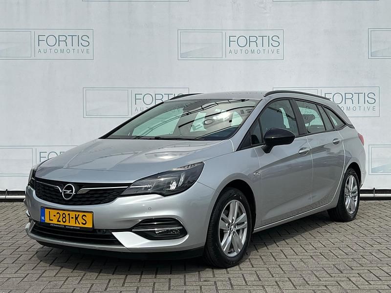 Grijs Gebruikt 2021 Opel Astra Edition Stationwagen | € 13.700 (Eerlijke prijs) - Afbeelding 1/4