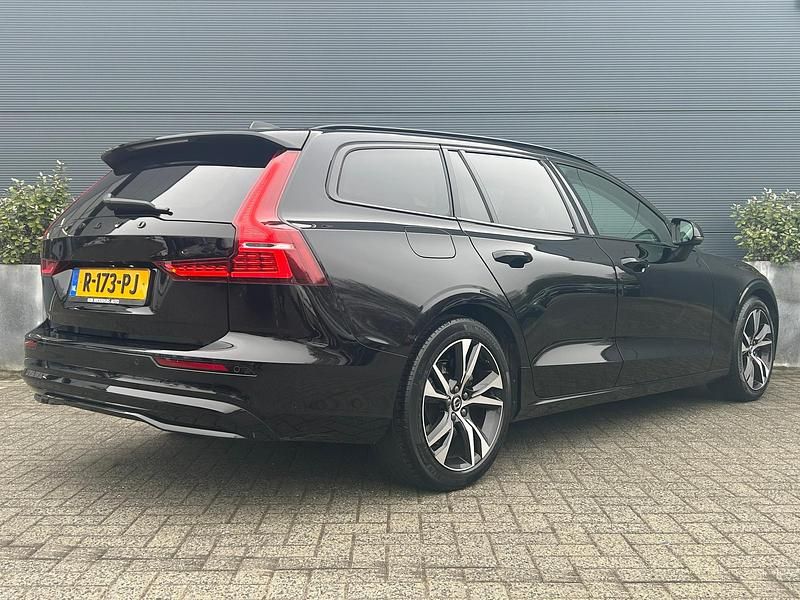 Occasion Volvo V60 Plus 2022 Zwart Stationwagen