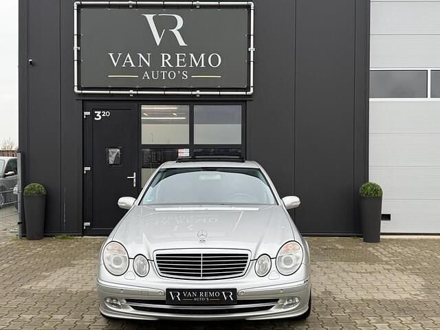 Occasion Mercedes E240 Avantgarde 177 PK (130 kW) 2002 Grijs (metallic) Sedan