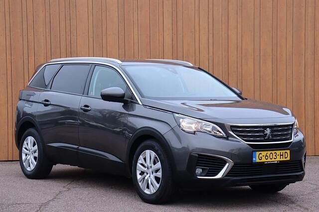 Occasion Peugeot 5008 Active 131 PK (96 kW) 2019 Grijs (metallic) SUV