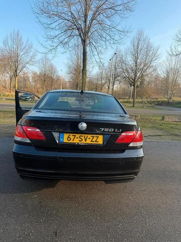 Occasion 2006 BMW 750 Sedan | € 5.750 (Super prijs) - Afbeelding 1/4