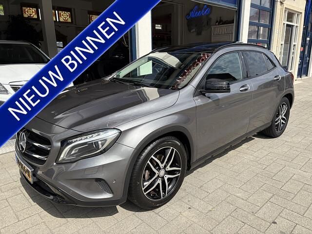 Grijs Occasion 2016 Mercedes GLA200 Prestige SUV | € 14.950 (Eerlijke prijs) - Afbeelding 1/4
