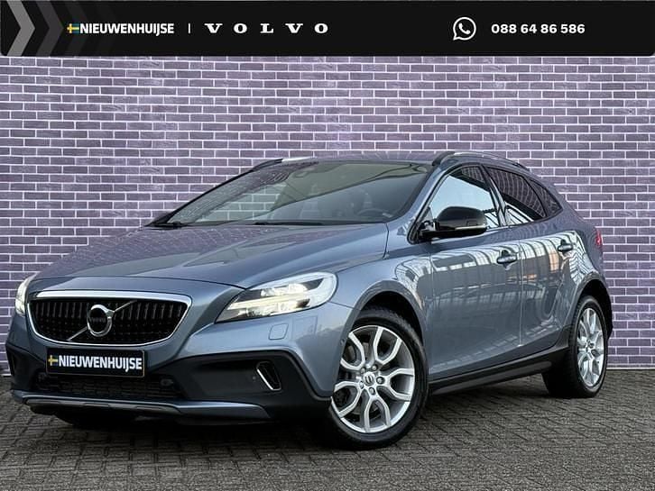 Occasion 2018 Volvo V40 CC Summum Stationwagen | € 22.899 (Eerlijke prijs) - Afbeelding 1/3