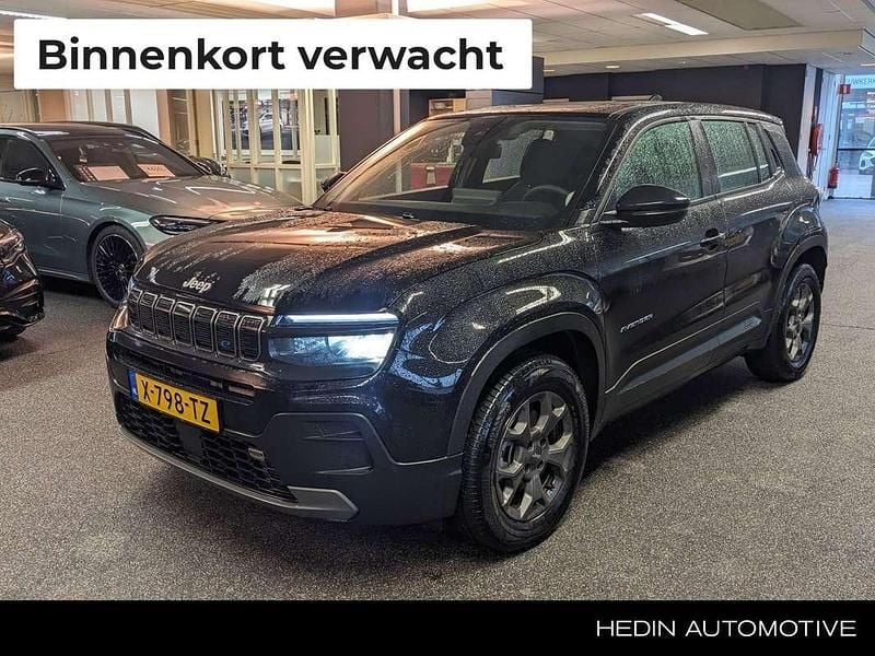 Zwart Gebruikt 2024 Jeep Avenger EV Longitude SUV | € 25.745 (Eerlijke prijs) - Afbeelding 1/3