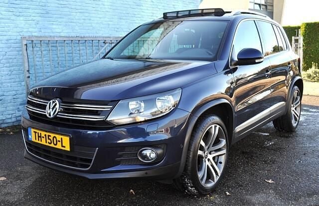 Blauw Gebruikt 2014 VW Tiguan R-line SUV | € 10.950 (Super prijs) - Afbeelding 1/3