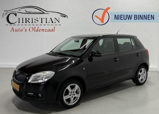 Zwart Gebruikt 2009 Skoda Fabia Ambiente Hatchback | € 3.450 (Goede deal) - Afbeelding 1/4