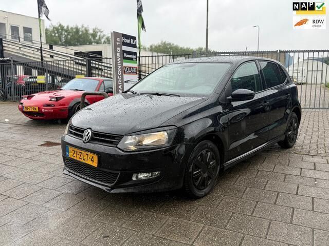 Zwart Gebruikt 2012 VW Polo Comfortline Hatchback | € 2.349 (Eerlijke prijs) - Afbeelding 1/4