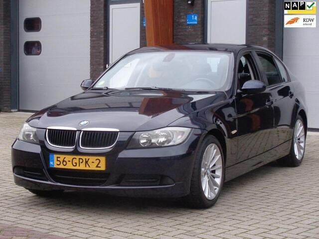 Blauw Gebruikt 2008 BMW 318 Executive Sedan | € 6.250 (Iets duurder) - Afbeelding 1/4