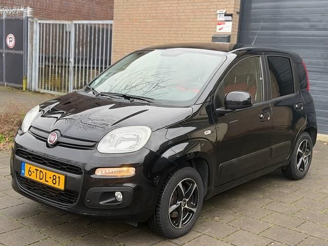 Occasion Fiat Panda Lounge 2014 Zwart (metallic) Hatchback
