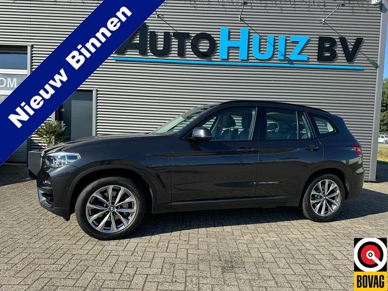 Grijs Occasion 2021 BMW X3 Executive SUV | € 35.990 (Eerlijke prijs) - Afbeelding 1/4