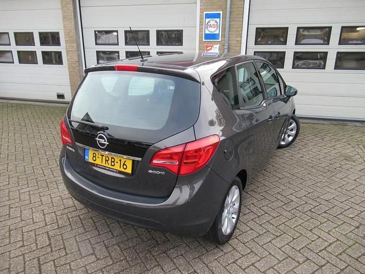Occasion Opel Meriva 101 PK (74 kW) 2014 Grijs MPV