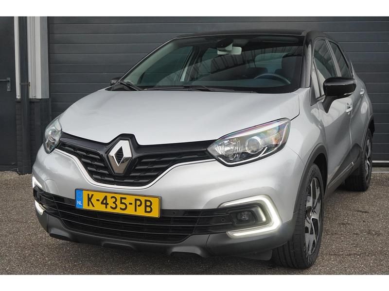 Grijs Gebruikt 2018 Renault Captur Zen SUV | € 11.450 (Eerlijke prijs) - Afbeelding 1/4
