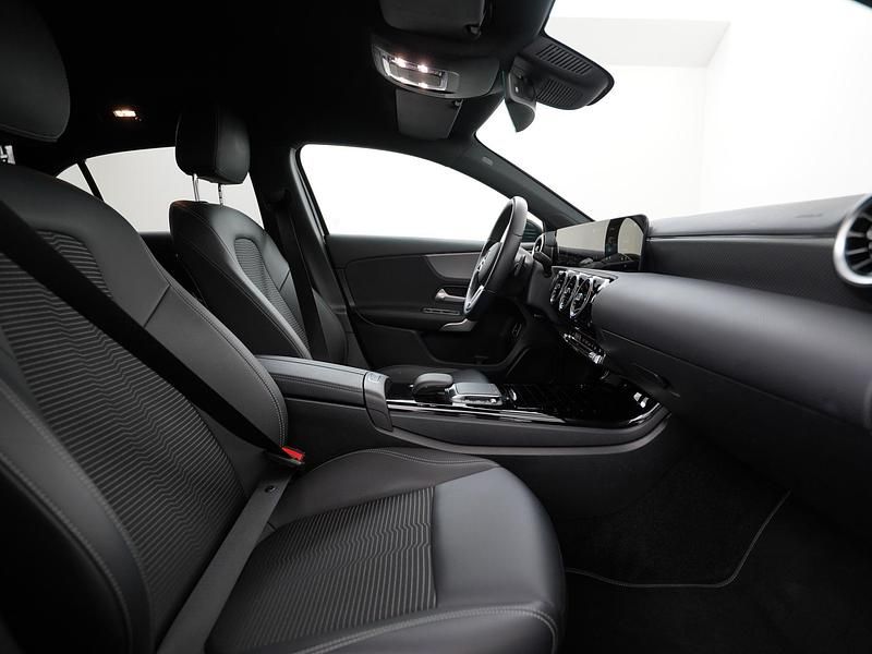 Occasion Mercedes A250 Progressive 2025 Zwart Hatchback