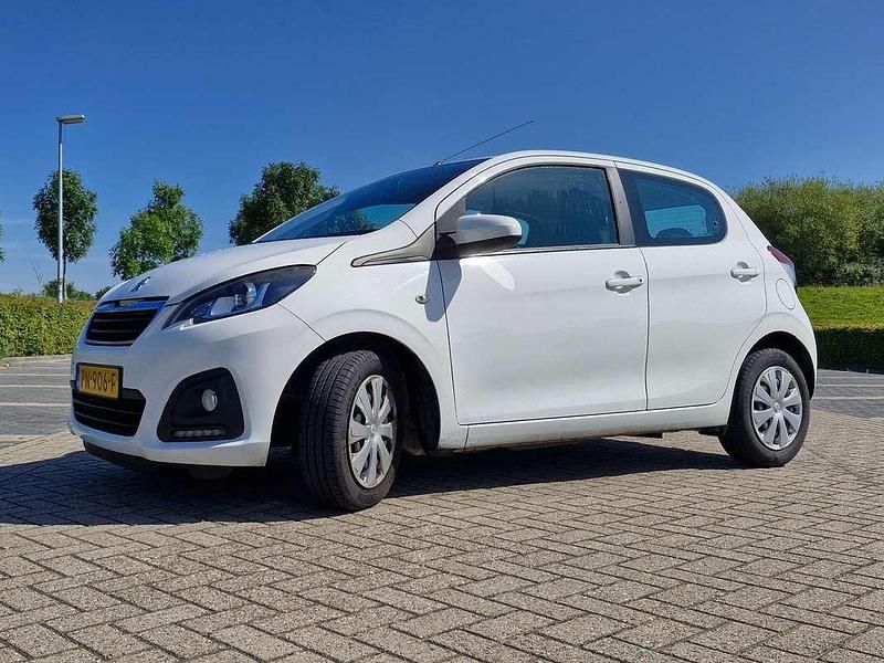Wit Gebruikt 2017 Peugeot 108 Active Hatchback | € 8.250 (Eerlijke prijs) - Afbeelding 1/4