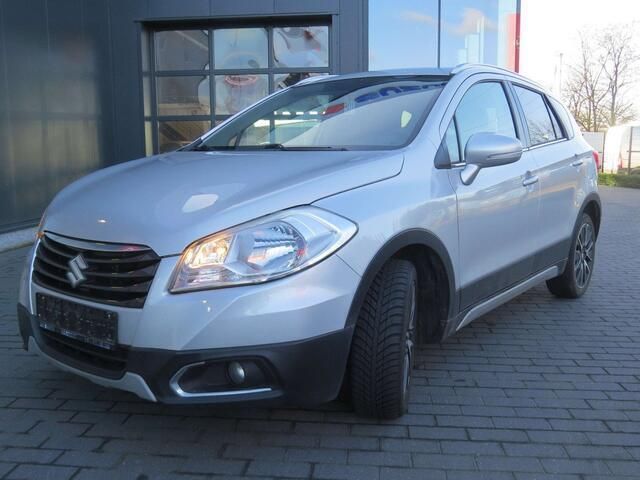 Grijs Gebruikt 2018 Suzuki SX4 S-Cross GLX SUV | € 13.000 - Afbeelding 1/4