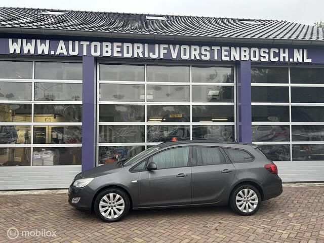 Occasion Opel Astra Cosmo 140 PK (102 kW) 2011 Grijs Stationwagen