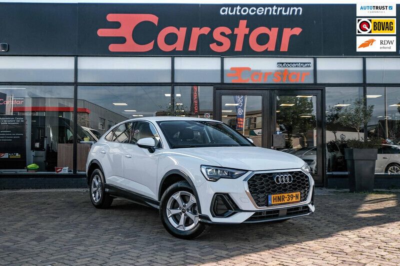 Wit Gebruikt 2022 Audi Q3 SUV | € 34.950 - Afbeelding 1/4