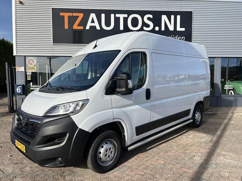 Wit Gebruikt 2023 Opel Movano Van | € 14.495 (Super prijs) - Afbeelding 1/4