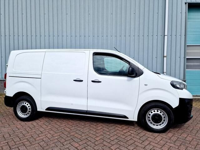 Wit Gebruikt 2017 Peugeot Expert Van | € 8.995 (Iets duurder) - Afbeelding 1/4