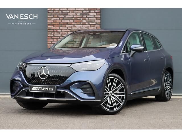 Blauw (metallic) Occasion 2024 Mercedes EQE350 AMG line SUV | € 74.500 (Iets duurder) - Afbeelding 1/4