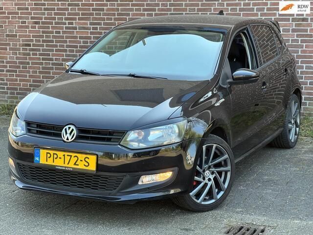 Zwart Gebruikt 2010 VW Polo Hatchback | € 2.945 (Eerlijke prijs) - Afbeelding 1/4