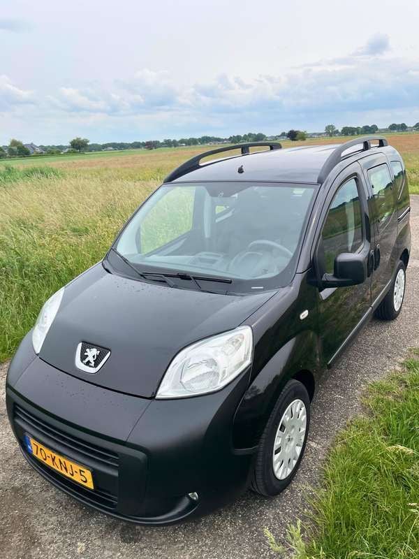Grijs Gebruikt 2010 Peugeot Bipper MPV | € 3.500 (Eerlijke prijs) - Afbeelding 1/4
